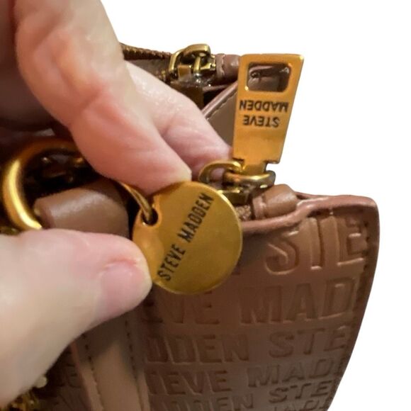 Steve Madden Women’s Vegan Large Travel Tote Bag/Purse - Picture 5 of 14